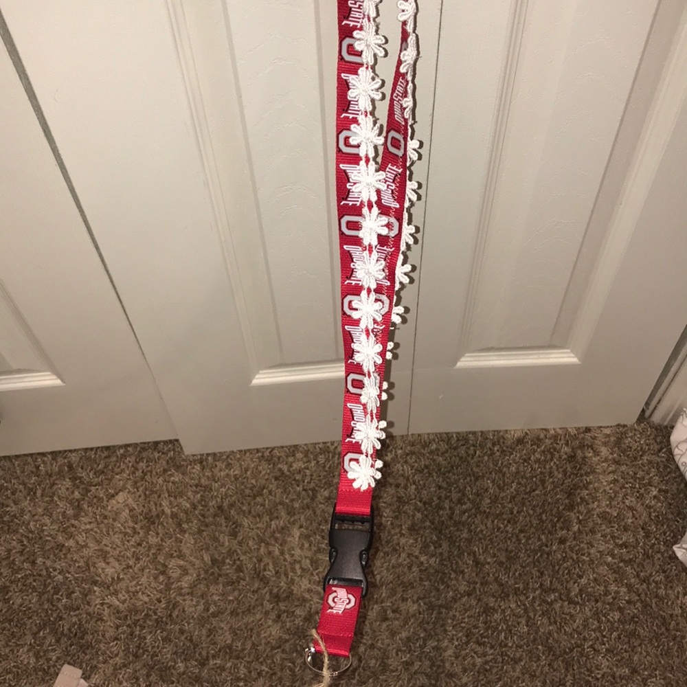 Ohio state keychain with flowers!